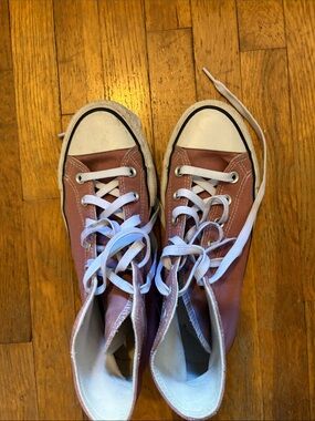 Converse High-Top Lift Canvas Sneakers in Mauve